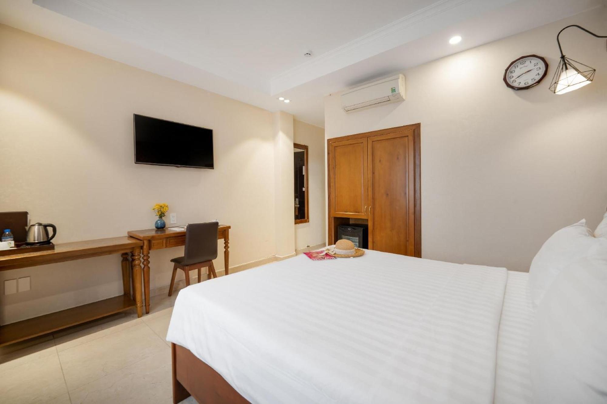 Tuong Vy Hotel Ho Chi Minh City Exterior photo