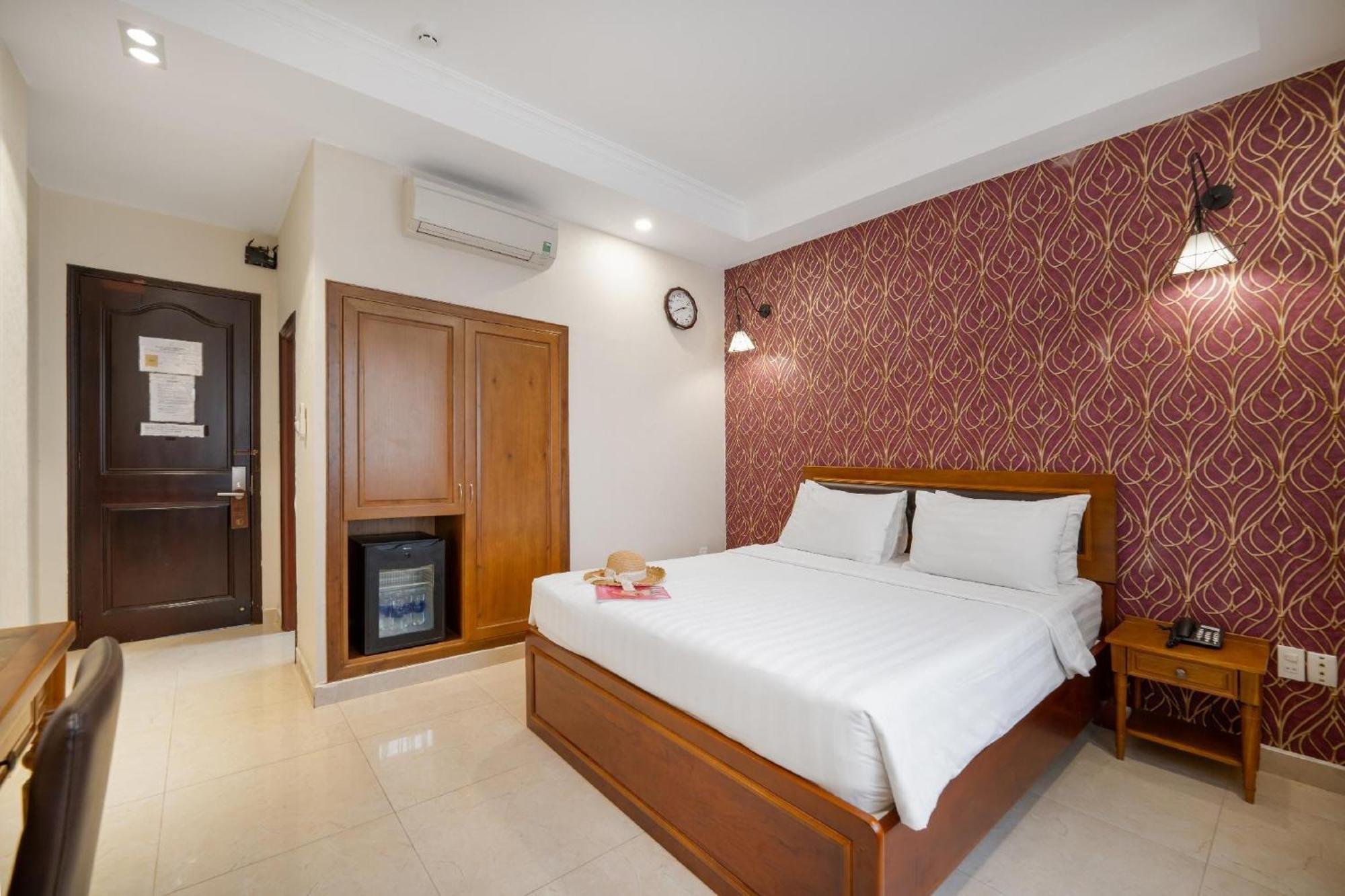 Tuong Vy Hotel Ho Chi Minh City Exterior photo
